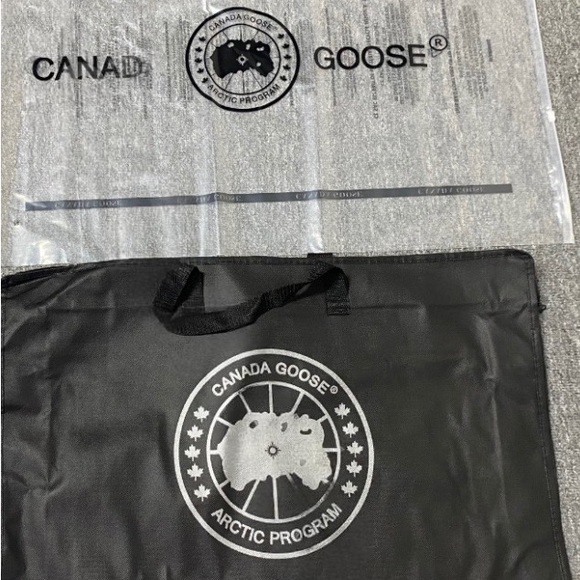 Canada Goose Expedition Parka Men’s Jacket NWT - Picture 4 of 4